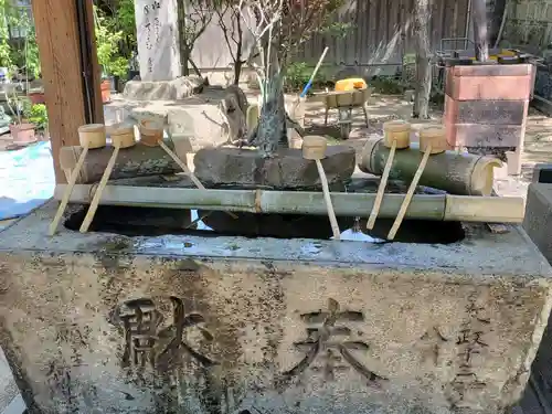 津田天満神社の手水舎