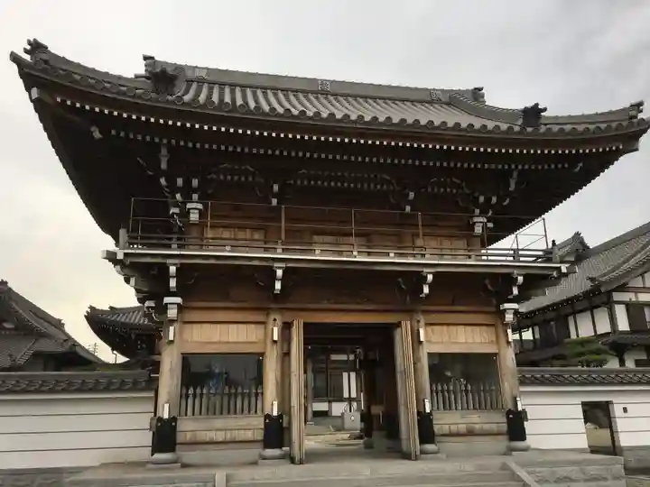 玄猷寺の山門・神門