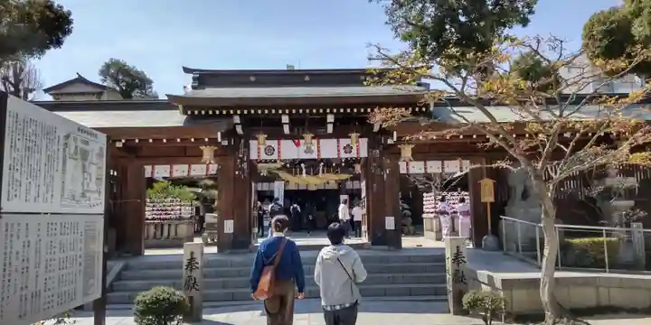 櫛田神社の山門・神門