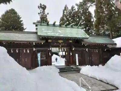琴似神社の山門・神門