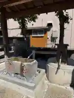 鴎稲荷神社の{uncategorized: "未分類", other: "その他", undefined: "問題あり", building: "その他建物", grave: "お墓", sacred_gate: "鳥居", guardian: "狛犬", statue: "像", buddha: "仏像", history: "歴史", nature: "自然", garden: "庭園", animal: "動物", pagoda: "塔", temizu: "手水舎", mountain_gate: "山門・神門", sanctuary: "本殿・本堂", subordinate: "末社・摂社", art: "芸術", scenery: "景色", jizo: "地蔵", ema: "絵馬", goshuin: "御朱印", omikuji: "おみくじ", items: "授与品その他", amulet: "お守り", goshuincho: "御朱印帳", eats: "食事", festival: "お祭り", votive_dance: "神楽", shichigosan: "七五三参", wedding: "結婚式", experience: "体験その他", initially: "初詣", around: "周辺", anti_infection: "感染症対策"}