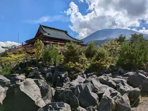 寛永寺別院浅間山観音堂 奥の院「炎観音」の景色