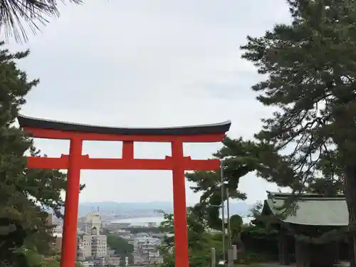 函館護國神社の鳥居