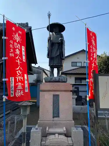 観性寺の像