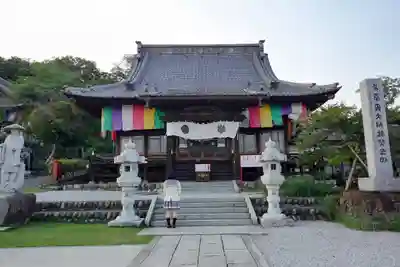 埼玉厄除け開運大師・龍泉寺（切り絵御朱印発祥の寺）の本殿・本堂