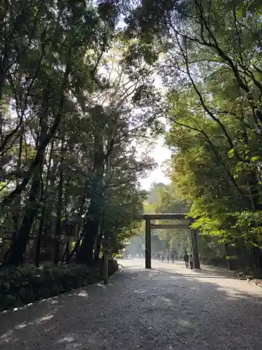 伊勢神宮内宮（皇大神宮）の{uncategorized: "未分類", other: "その他", undefined: "問題あり", building: "その他建物", grave: "お墓", sacred_gate: "鳥居", guardian: "狛犬", statue: "像", buddha: "仏像", history: "歴史", nature: "自然", garden: "庭園", animal: "動物", pagoda: "塔", temizu: "手水舎", mountain_gate: "山門・神門", sanctuary: "本殿・本堂", subordinate: "末社・摂社", art: "芸術", scenery: "景色", jizo: "地蔵", ema: "絵馬", goshuin: "御朱印", omikuji: "おみくじ", items: "授与品その他", amulet: "お守り", goshuincho: "御朱印帳", eats: "食事", festival: "お祭り", votive_dance: "神楽", shichigosan: "七五三参", wedding: "結婚式", experience: "体験その他", initially: "初詣", around: "周辺", anti_infection: "感染症対策"}