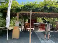 旗上弁財天社の庭園