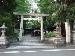 神明社の鳥居