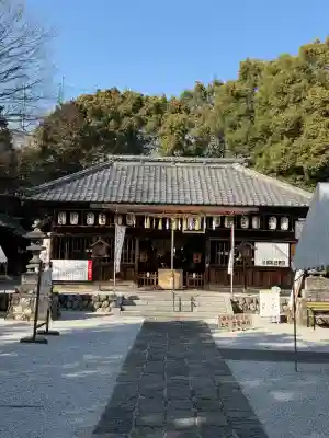 上之村神社の{uncategorized: "未分類", other: "その他", undefined: "問題あり", building: "その他建物", grave: "お墓", sacred_gate: "鳥居", guardian: "狛犬", statue: "像", buddha: "仏像", history: "歴史", nature: "自然", garden: "庭園", animal: "動物", pagoda: "塔", temizu: "手水舎", mountain_gate: "山門・神門", sanctuary: "本殿・本堂", subordinate: "末社・摂社", art: "芸術", scenery: "景色", jizo: "地蔵", ema: "絵馬", goshuin: "御朱印", omikuji: "おみくじ", items: "授与品その他", amulet: "お守り", goshuincho: "御朱印帳", eats: "食事", festival: "お祭り", votive_dance: "神楽", shichigosan: "七五三参", wedding: "結婚式", experience: "体験その他", initially: "初詣", around: "周辺", anti_infection: "感染症対策"}