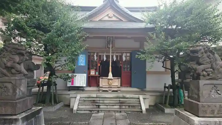 穏田神社の本殿・本堂