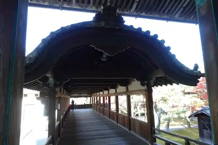 清凉寺の本殿・本堂
