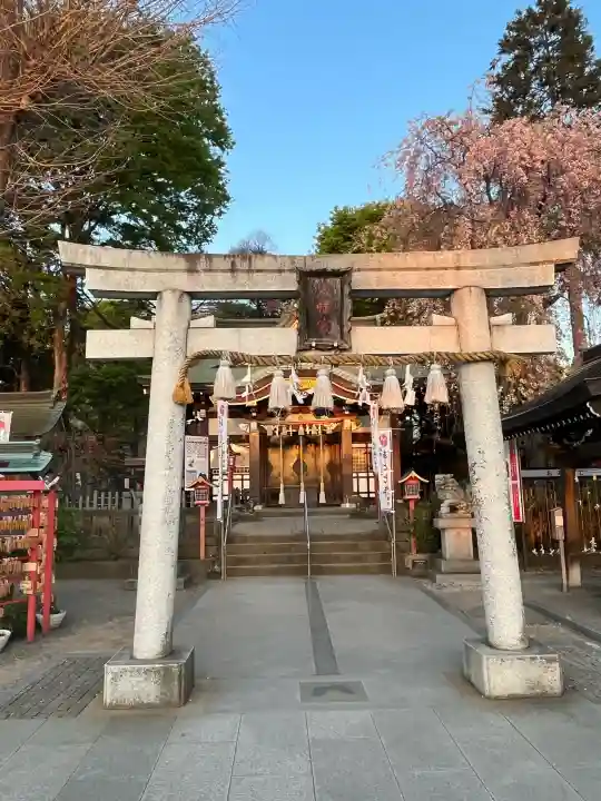 川越八幡宮の{uncategorized: "未分類", other: "その他", undefined: "問題あり", building: "その他建物", grave: "お墓", sacred_gate: "鳥居", guardian: "狛犬", statue: "像", buddha: "仏像", history: "歴史", nature: "自然", garden: "庭園", animal: "動物", pagoda: "塔", temizu: "手水舎", mountain_gate: "山門・神門", sanctuary: "本殿・本堂", subordinate: "末社・摂社", art: "芸術", scenery: "景色", jizo: "地蔵", ema: "絵馬", goshuin: "御朱印", omikuji: "おみくじ", items: "授与品その他", amulet: "お守り", goshuincho: "御朱印帳", eats: "食事", festival: "お祭り", votive_dance: "神楽", shichigosan: "七五三参", wedding: "結婚式", experience: "体験その他", initially: "初詣", around: "周辺", anti_infection: "感染症対策"}