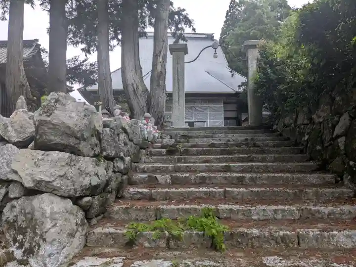 行徳寺の{uncategorized: "未分類", other: "その他", undefined: "問題あり", building: "その他建物", grave: "お墓", sacred_gate: "鳥居", guardian: "狛犬", statue: "像", buddha: "仏像", history: "歴史", nature: "自然", garden: "庭園", animal: "動物", pagoda: "塔", temizu: "手水舎", mountain_gate: "山門・神門", sanctuary: "本殿・本堂", subordinate: "末社・摂社", art: "芸術", scenery: "景色", jizo: "地蔵", ema: "絵馬", goshuin: "御朱印", omikuji: "おみくじ", items: "授与品その他", amulet: "お守り", goshuincho: "御朱印帳", eats: "食事", festival: "お祭り", votive_dance: "神楽", shichigosan: "七五三参", wedding: "結婚式", experience: "体験その他", initially: "初詣", around: "周辺", anti_infection: "感染症対策"}
