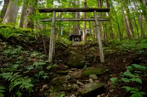 戸隠神社宝光社の末社