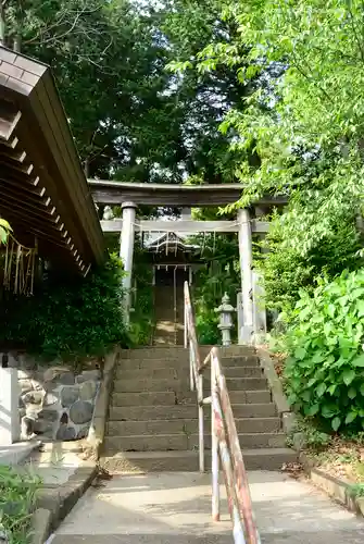 西八朔杉山神社の鳥居