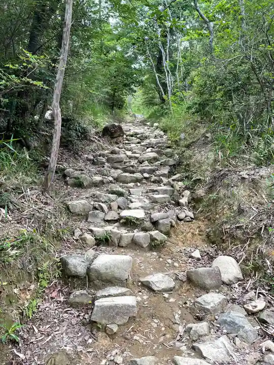 中山寺奥之院の周辺