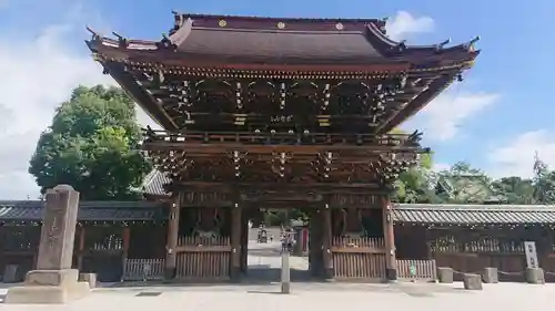 西新井大師総持寺の山門・神門