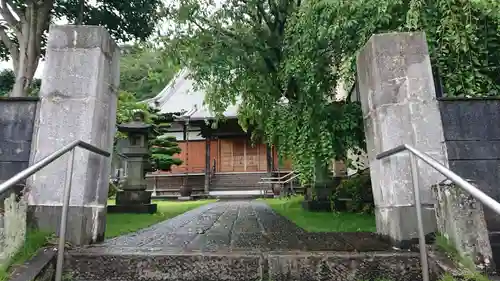 行蓮寺の本殿・本堂