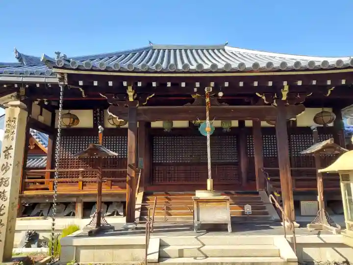 全興寺の{uncategorized: "未分類", other: "その他", undefined: "問題あり", building: "その他建物", grave: "お墓", sacred_gate: "鳥居", guardian: "狛犬", statue: "像", buddha: "仏像", history: "歴史", nature: "自然", garden: "庭園", animal: "動物", pagoda: "塔", temizu: "手水舎", mountain_gate: "山門・神門", sanctuary: "本殿・本堂", subordinate: "末社・摂社", art: "芸術", scenery: "景色", jizo: "地蔵", ema: "絵馬", goshuin: "御朱印", omikuji: "おみくじ", items: "授与品その他", amulet: "お守り", goshuincho: "御朱印帳", eats: "食事", festival: "お祭り", votive_dance: "神楽", shichigosan: "七五三参", wedding: "結婚式", experience: "体験その他", initially: "初詣", around: "周辺", anti_infection: "感染症対策"}
