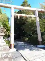 木嶋坐天照御魂神社の鳥居