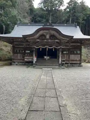 上一宮大粟神社の{uncategorized: "未分類", other: "その他", undefined: "問題あり", building: "その他建物", grave: "お墓", sacred_gate: "鳥居", guardian: "狛犬", statue: "像", buddha: "仏像", history: "歴史", nature: "自然", garden: "庭園", animal: "動物", pagoda: "塔", temizu: "手水舎", mountain_gate: "山門・神門", sanctuary: "本殿・本堂", subordinate: "末社・摂社", art: "芸術", scenery: "景色", jizo: "地蔵", ema: "絵馬", goshuin: "御朱印", omikuji: "おみくじ", items: "授与品その他", amulet: "お守り", goshuincho: "御朱印帳", eats: "食事", festival: "お祭り", votive_dance: "神楽", shichigosan: "七五三参", wedding: "結婚式", experience: "体験その他", initially: "初詣", around: "周辺", anti_infection: "感染症対策"}