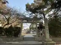 諏訪神社の{uncategorized: "未分類", other: "その他", undefined: "問題あり", building: "その他建物", grave: "お墓", sacred_gate: "鳥居", guardian: "狛犬", statue: "像", buddha: "仏像", history: "歴史", nature: "自然", garden: "庭園", animal: "動物", pagoda: "塔", temizu: "手水舎", mountain_gate: "山門・神門", sanctuary: "本殿・本堂", subordinate: "末社・摂社", art: "芸術", scenery: "景色", jizo: "地蔵", ema: "絵馬", goshuin: "御朱印", omikuji: "おみくじ", items: "授与品その他", amulet: "お守り", goshuincho: "御朱印帳", eats: "食事", festival: "お祭り", votive_dance: "神楽", shichigosan: "七五三参", wedding: "結婚式", experience: "体験その他", initially: "初詣", around: "周辺", anti_infection: "感染症対策"}