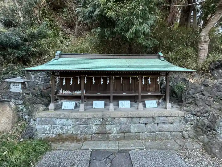 叶神社 (西叶神社)の{uncategorized: "未分類", other: "その他", undefined: "問題あり", building: "その他建物", grave: "お墓", sacred_gate: "鳥居", guardian: "狛犬", statue: "像", buddha: "仏像", history: "歴史", nature: "自然", garden: "庭園", animal: "動物", pagoda: "塔", temizu: "手水舎", mountain_gate: "山門・神門", sanctuary: "本殿・本堂", subordinate: "末社・摂社", art: "芸術", scenery: "景色", jizo: "地蔵", ema: "絵馬", goshuin: "御朱印", omikuji: "おみくじ", items: "授与品その他", amulet: "お守り", goshuincho: "御朱印帳", eats: "食事", festival: "お祭り", votive_dance: "神楽", shichigosan: "七五三参", wedding: "結婚式", experience: "体験その他", initially: "初詣", around: "周辺", anti_infection: "感染症対策"}