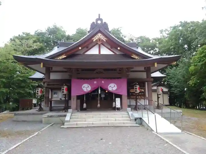 鷹栖神社の本殿・本堂