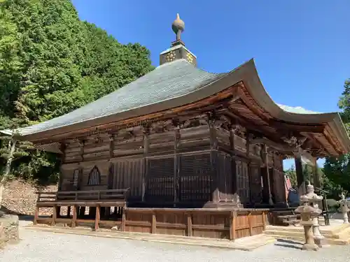 法楽寺の本殿・本堂