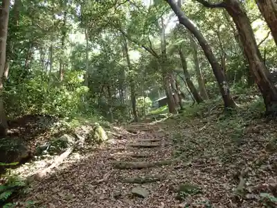 阿太賀都健御熊命神社の周辺
