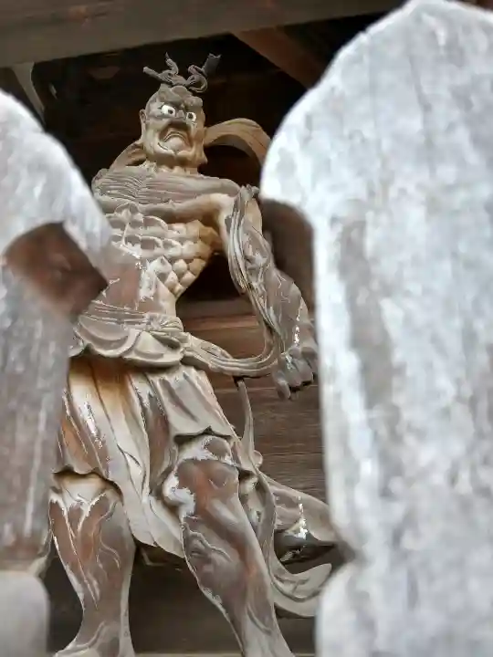 光明寺の{uncategorized: "未分類", other: "その他", undefined: "問題あり", building: "その他建物", grave: "お墓", sacred_gate: "鳥居", guardian: "狛犬", statue: "像", buddha: "仏像", history: "歴史", nature: "自然", garden: "庭園", animal: "動物", pagoda: "塔", temizu: "手水舎", mountain_gate: "山門・神門", sanctuary: "本殿・本堂", subordinate: "末社・摂社", art: "芸術", scenery: "景色", jizo: "地蔵", ema: "絵馬", goshuin: "御朱印", omikuji: "おみくじ", items: "授与品その他", amulet: "お守り", goshuincho: "御朱印帳", eats: "食事", festival: "お祭り", votive_dance: "神楽", shichigosan: "七五三参", wedding: "結婚式", experience: "体験その他", initially: "初詣", around: "周辺", anti_infection: "感染症対策"}