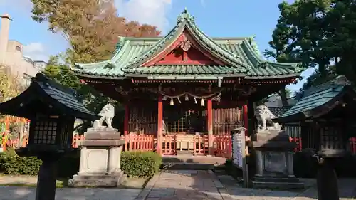 尾崎神社の本殿