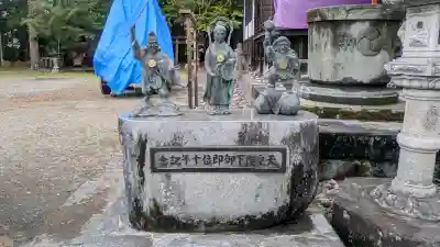今市瀧尾神社の{uncategorized: "未分類", other: "その他", undefined: "問題あり", building: "その他建物", grave: "お墓", sacred_gate: "鳥居", guardian: "狛犬", statue: "像", buddha: "仏像", history: "歴史", nature: "自然", garden: "庭園", animal: "動物", pagoda: "塔", temizu: "手水舎", mountain_gate: "山門・神門", sanctuary: "本殿・本堂", subordinate: "末社・摂社", art: "芸術", scenery: "景色", jizo: "地蔵", ema: "絵馬", goshuin: "御朱印", omikuji: "おみくじ", items: "授与品その他", amulet: "お守り", goshuincho: "御朱印帳", eats: "食事", festival: "お祭り", votive_dance: "神楽", shichigosan: "七五三参", wedding: "結婚式", experience: "体験その他", initially: "初詣", around: "周辺", anti_infection: "感染症対策"}