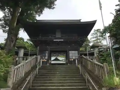 菅生石部神社の山門・神門