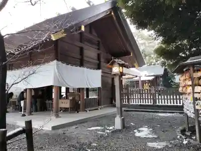 阿佐ヶ谷神明宮の{uncategorized: "未分類", other: "その他", undefined: "問題あり", building: "その他建物", grave: "お墓", sacred_gate: "鳥居", guardian: "狛犬", statue: "像", buddha: "仏像", history: "歴史", nature: "自然", garden: "庭園", animal: "動物", pagoda: "塔", temizu: "手水舎", mountain_gate: "山門・神門", sanctuary: "本殿・本堂", subordinate: "末社・摂社", art: "芸術", scenery: "景色", jizo: "地蔵", ema: "絵馬", goshuin: "御朱印", omikuji: "おみくじ", items: "授与品その他", amulet: "お守り", goshuincho: "御朱印帳", eats: "食事", festival: "お祭り", votive_dance: "神楽", shichigosan: "七五三参", wedding: "結婚式", experience: "体験その他", initially: "初詣", around: "周辺", anti_infection: "感染症対策"}