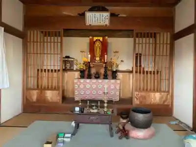 白間津観音堂の本殿・本堂