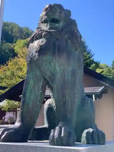 諏訪大社の狛犬