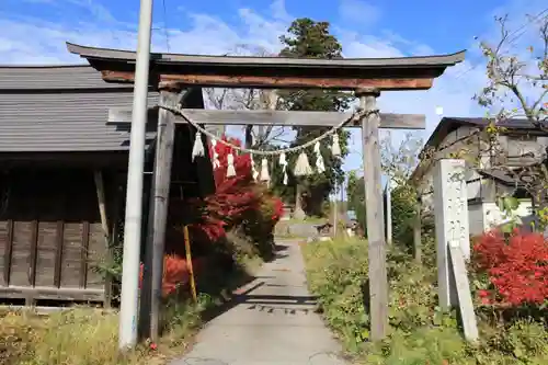 諏訪神社の鳥居