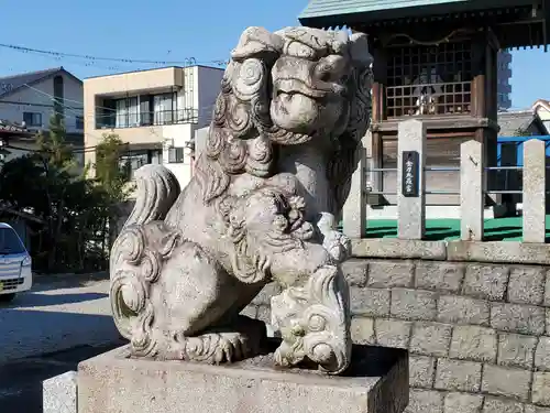 秋葉神社の狛犬