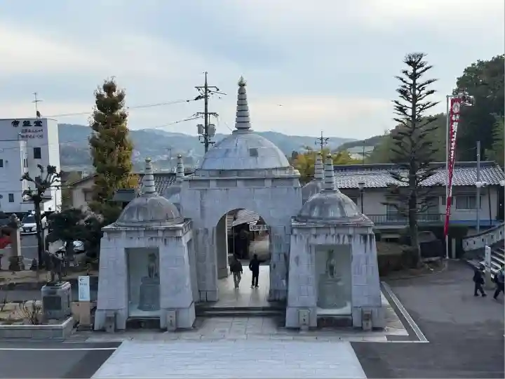 最上稲荷山妙教寺(岡山県)