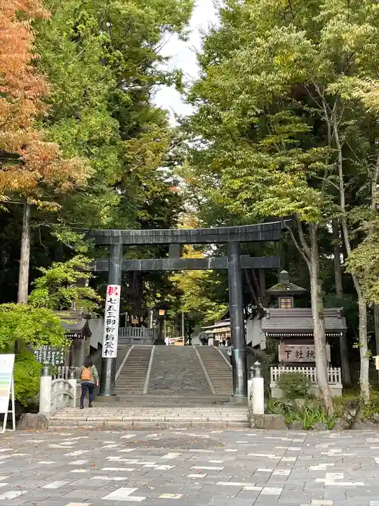 諏訪大社下社秋宮(長野県)