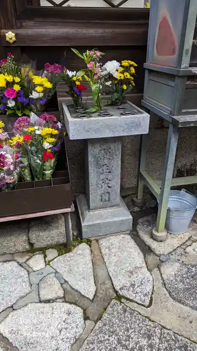 興正寺別院(本山興正寺霊山本廟)のその他建物