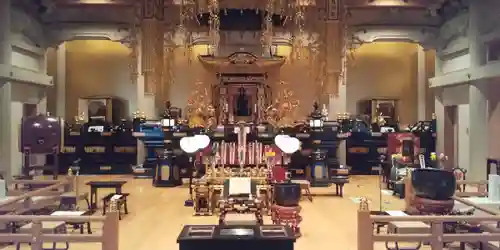 眞久寺の本殿・本堂