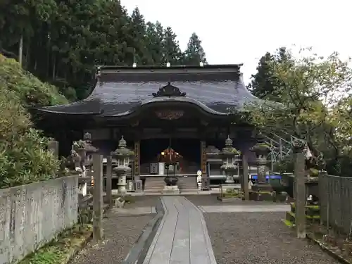 横峰寺の本殿・本堂