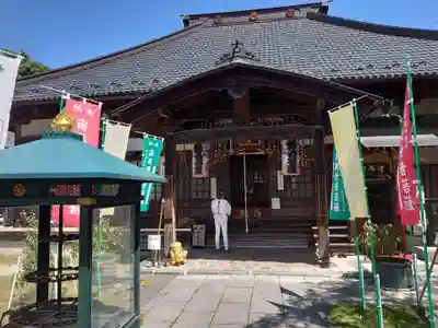 西光寺の本殿・本堂