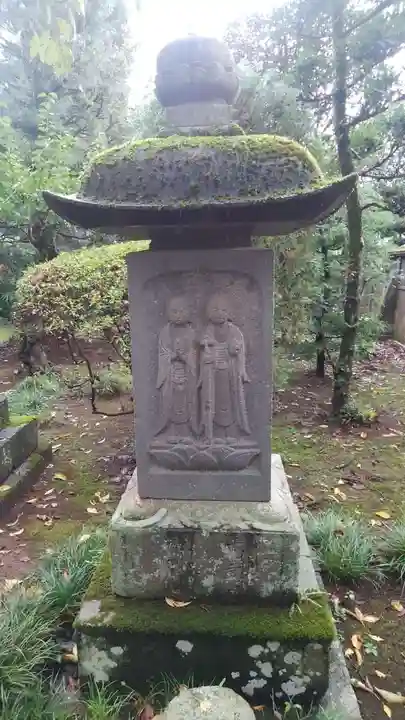 西勝院の塔