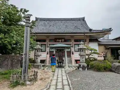 明照寺の本殿・本堂