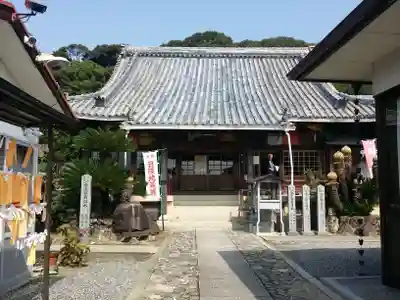 宝生寺の本殿・本堂