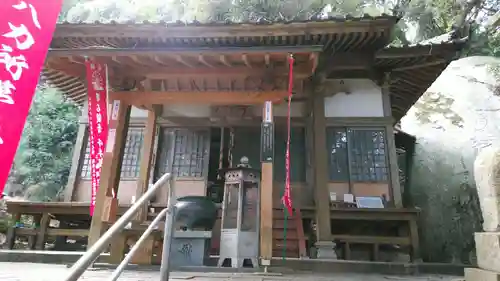 帯石観音の本殿・本堂