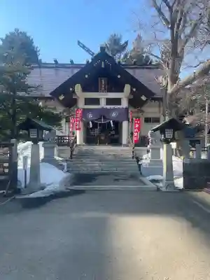 豊平神社の{uncategorized: "未分類", other: "その他", undefined: "問題あり", building: "その他建物", grave: "お墓", sacred_gate: "鳥居", guardian: "狛犬", statue: "像", buddha: "仏像", history: "歴史", nature: "自然", garden: "庭園", animal: "動物", pagoda: "塔", temizu: "手水舎", mountain_gate: "山門・神門", sanctuary: "本殿・本堂", subordinate: "末社・摂社", art: "芸術", scenery: "景色", jizo: "地蔵", ema: "絵馬", goshuin: "御朱印", omikuji: "おみくじ", items: "授与品その他", amulet: "お守り", goshuincho: "御朱印帳", eats: "食事", festival: "お祭り", votive_dance: "神楽", shichigosan: "七五三参", wedding: "結婚式", experience: "体験その他", initially: "初詣", around: "周辺", anti_infection: "感染症対策"}